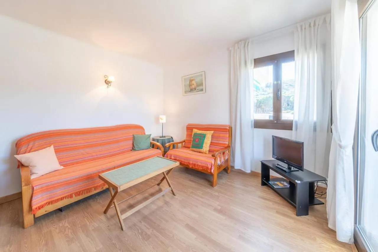 Apartment Nerea L'Escala Spain